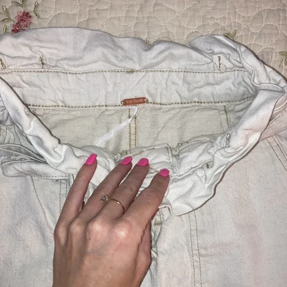 Free people skirt!!!🩷🩷🩷 - Picture 3 of 5